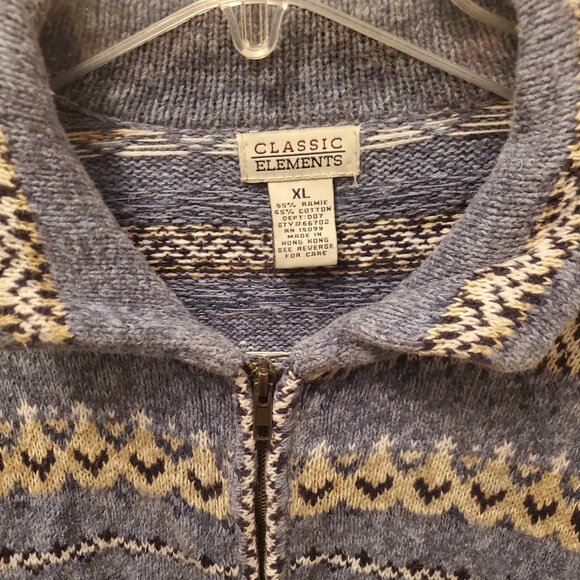 Women's Holiday Lane Fuzzy, Soft Sweater, Size XL, Red/Orange/Pink multi colors. - Picture 2 of 3